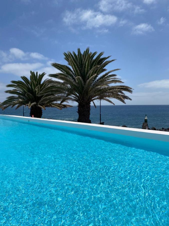 Sol Eterno - Luxury Aparmtent With Direct Oceanview And Extra Services Коста Тегисе Екстериор снимка