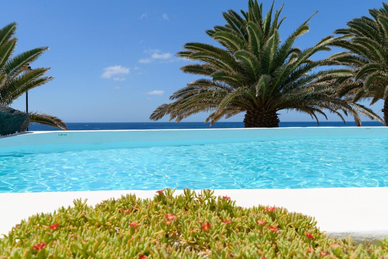 Sol Eterno - Luxury Aparmtent With Direct Oceanview And Extra Services Коста Тегисе Екстериор снимка