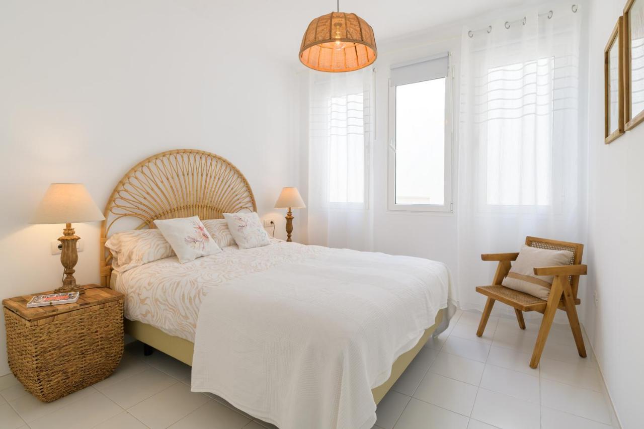 Sol Eterno - Luxury Aparmtent With Direct Oceanview And Extra Services Коста Тегисе Екстериор снимка
