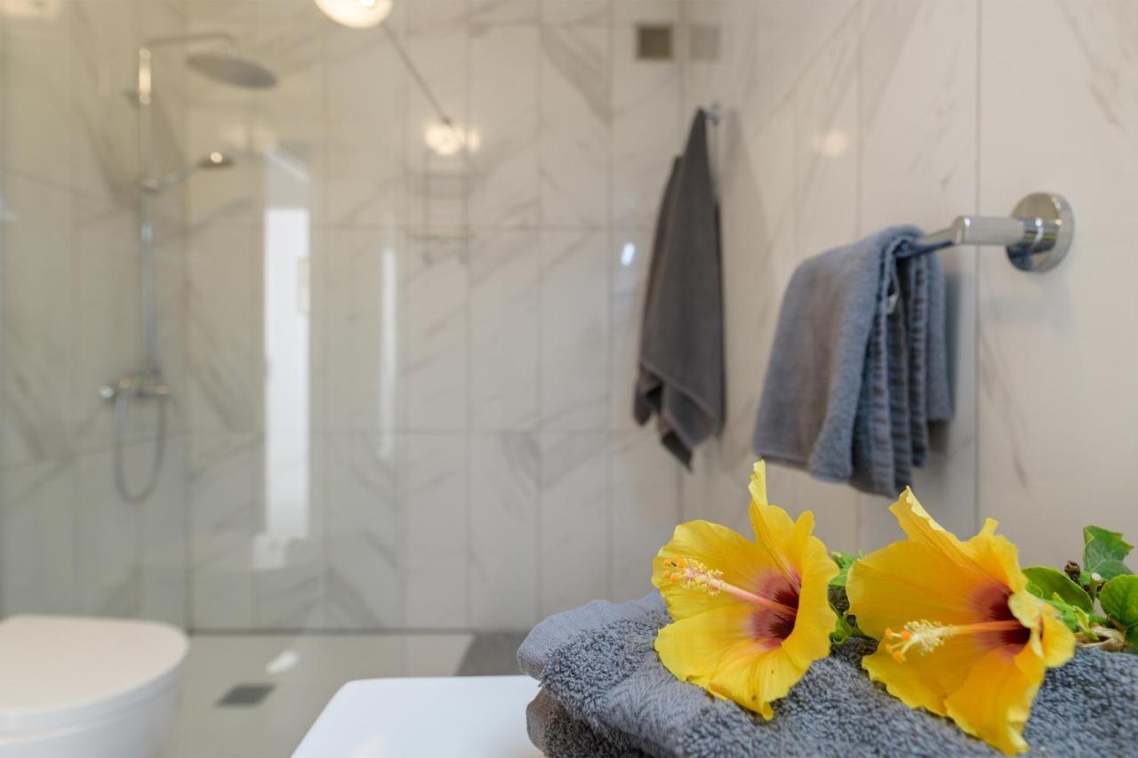 Sol Eterno - Luxury Aparmtent With Direct Oceanview And Extra Services Коста Тегисе Екстериор снимка